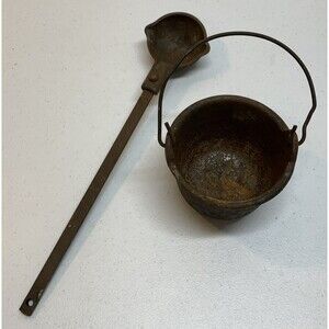 Antique Lead Smelting Melting Pot with Handle 5482 A.L. And Ladle